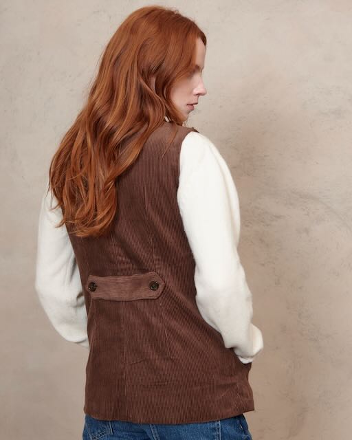 Caro Cord Gilet - Hazelnut Mellow