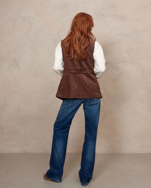 Caro Cord Gilet - Hazelnut Mellow