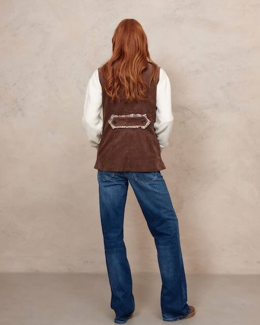 Caro Cord Gilet - Hazelnut Mellow
