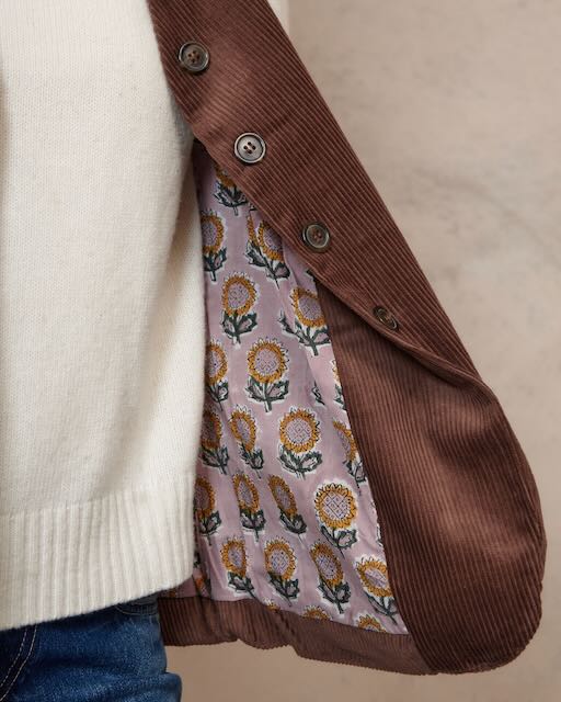 Caro Cord Gilet - Hazelnut Mellow
