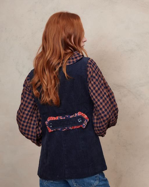 Caro Cord Gilet - Navy